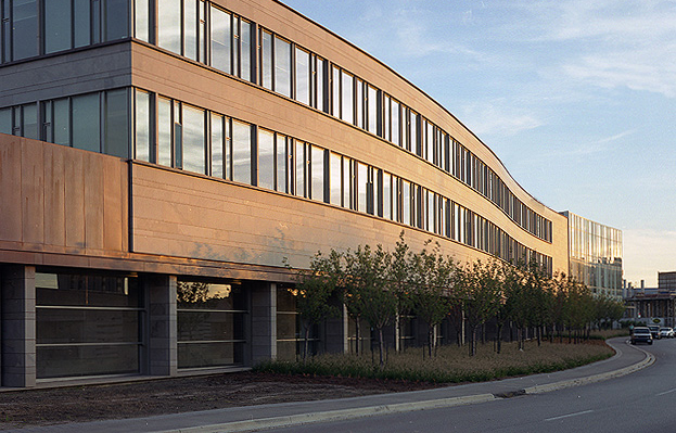 Exterior photograph of the Seymour Schulich Building
