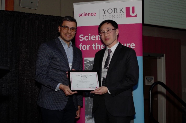 Professor Hovig Kouyoumdjian and Professor Christopher Jang, recipient of the Excellence in Teaching Award (Junior Tenure Stream Faculty)