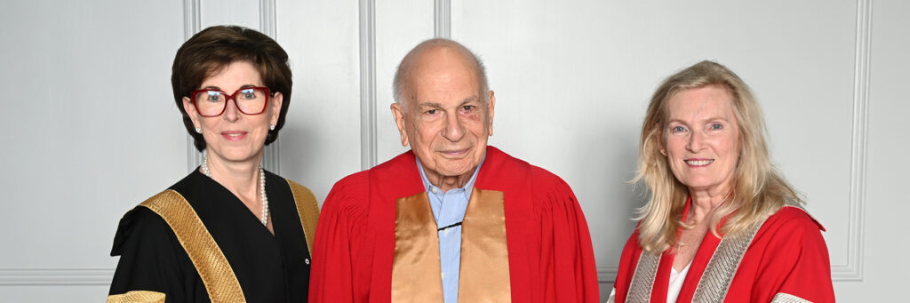 Chancellor Kathleen Taylor, honorary degree recipient Daniel Kahneman and President and Vice-Chancellor Rhonda Lenton
