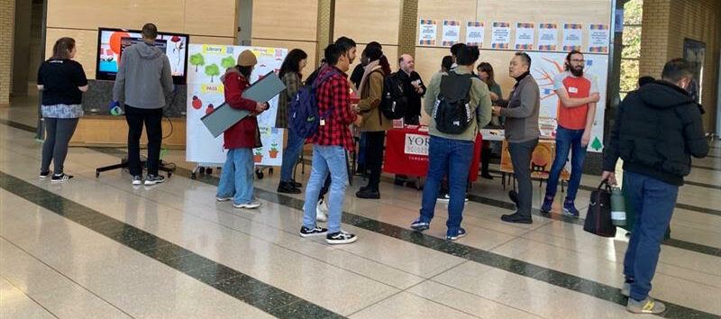 Students at a tabling event in Vari Hall.